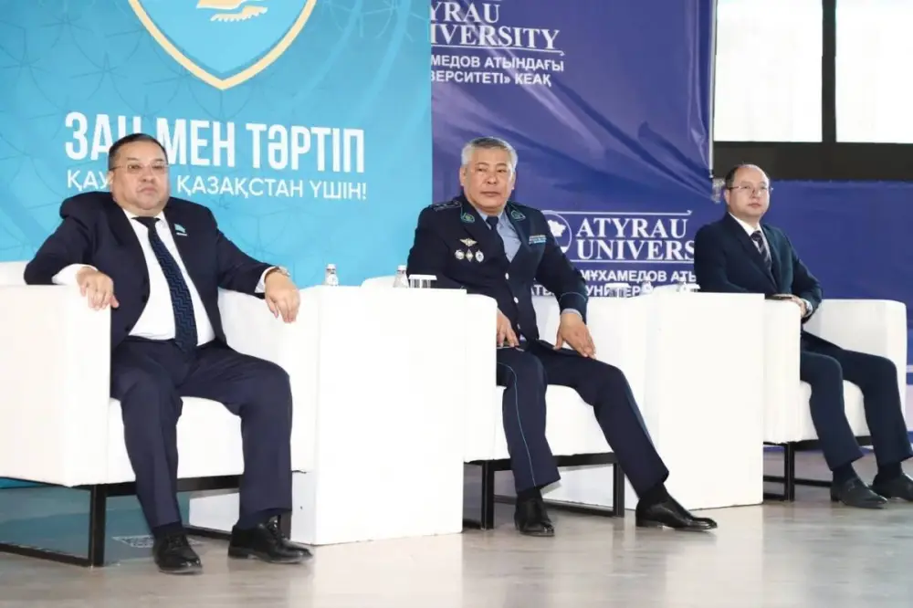 Безопасное будущее: студенты против интернет-мошенников! Актобе