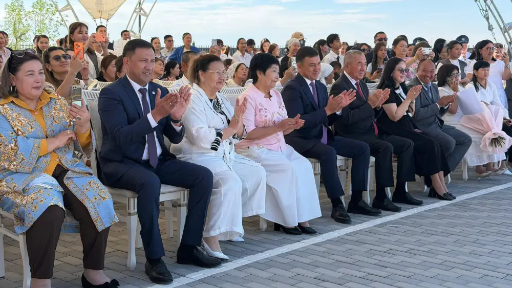 ТУРКЕСТАН: ПЕРВЫЕ ВЫПУСКНИКИ ШКОЛЫ №32 ПОЛУЧИЛИ НАГРАДЫ ЗА ДОСТИЖЕНИЯ В УЧЕБНОМ ГОДУ Актобе