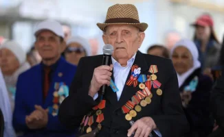 102-летний ветеран из Хромтау получил поздравление от президента Казахстана Токаева
