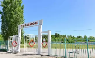 Аким области проверил ход реконструкции стадиона и обновления водопровода в Урджарском районе