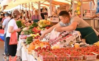 Новая локация ярмарки выходного дня в Ауэзовском районе Алматы: улучшение условий для местных производителей и покупателей
