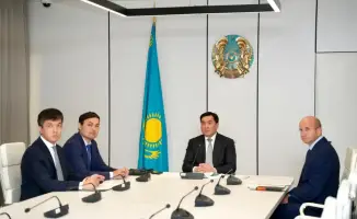 Министр энергетики встретился с гражданами для обсуждения проблем электроснабжения и газификации