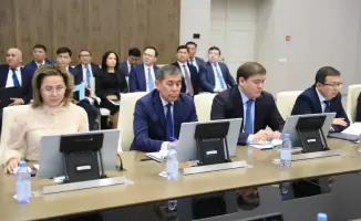 Май в Актобе: Праздники с акцентом на единство!