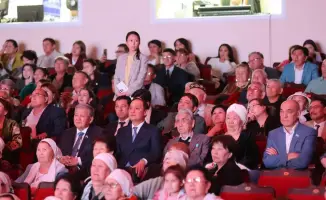 Торжественное празднование 90-летия Ильи Жаканова: вклад в казахскую культуру и общественное признание
