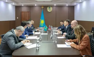 Ерсайын Нагаспаев обсуждает сотрудничество с зарубежными партнёрами на экологическом саммите в Астане