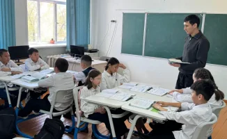 Павлодарские учителя внедряют ChatGPT в образовательный процесс: как ИИ меняет подход к обучению и взаимодействию с учениками