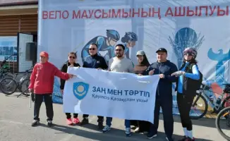 В Астане прошел велопробег, собравший более тысячи участников в рамках экологической акции