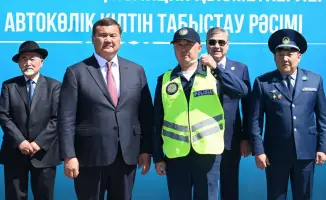 Укрепление общественной безопасности: полиции выдано 100 новых автомобилей