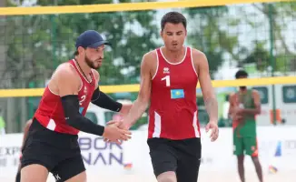 Мужская сборная Казахстана по пляжному волейболу выигрывает два матча на Азиатских пляжных играх-2026 в Санье