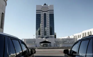 Ветер перемен: правительство на грани отставки, а Байтерек стал свидетелем скандала