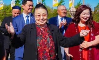 Кыз Жибек: Легенда казахского кино встречается с жителями Караулкельды и Уила