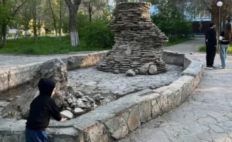 Фонтан в сквере отключен: жители обеспокоены отсутствием воды и планами на восстановление