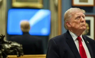 США приостанавливают сопровождение судов через Ормузский пролив на фоне прогресса в переговорах, заявляет Дональд Трамп
