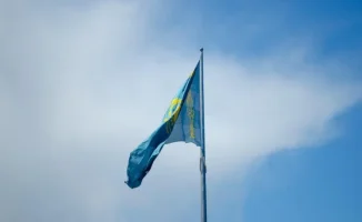 В Актобе спустят государственные флаги: символ уважения к международным традициям