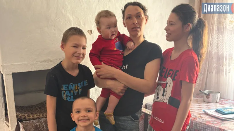 Сирота с четырьмя детьми Светлана Шайдуллина вновь в очереди на жилье в Актюбинской области после более чем 10 лет ожидания Актобе