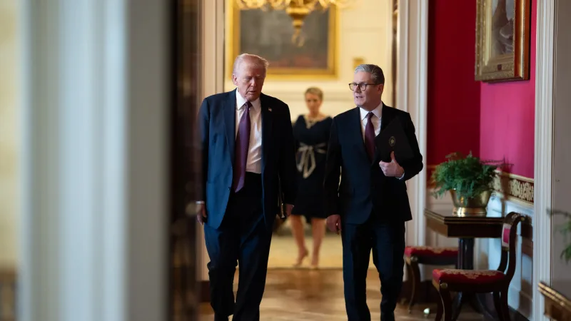 Трамп предсказывает отставку премьера Британии Стармера, подчеркивая его неудачи на посту Актобе