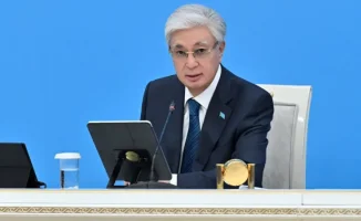 Касым-Жомарт Токаев подписал пять новых Конституционных законов для реализации положений обновлённой Конституции, принятой 15 марта 2026 года.