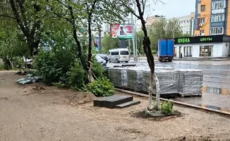 Плитка в штабелях: кто затопил город грязью?