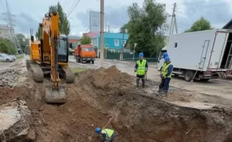 Заголовок: "После ремонта: жители недовольны грязью и бардаком на улице".

Сегодня жители района, где недавно завершился капитальный ремонт, выразили недовольство состоянием территории. По словам местных жителей, после завершения работ остались грязь и му