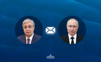 Токаев подчеркивает важность российско-казахстанских отношений в поздравлении Путину с Днём России
