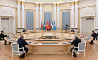 Токаев призвал тюркские страны к подготовке к новой технологической эпохе на встрече с председателями верховных судов ОТГ