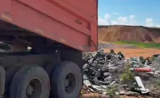 Штраф за мусор: водитель КАМАЗа попался в центре города