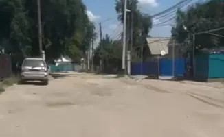 Жители недовольны состоянием дорог в регионе, несмотря на уплату налогов.