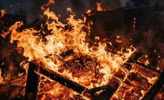 Пожар в донерной: эвакуированы 14 человек, среди которых шесть детей